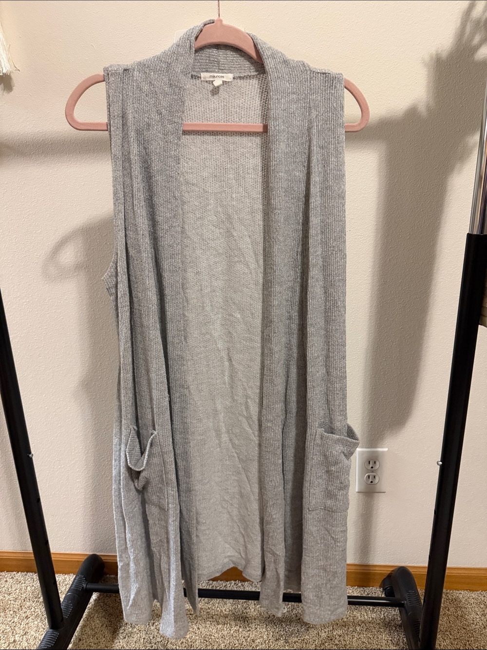 Maurices L/XL Light Gray Sleeveless Open Front Knit Vest